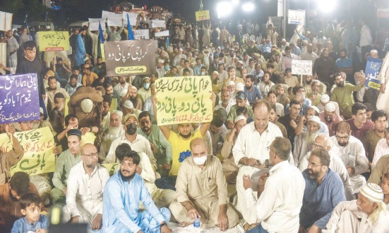 Karachi Erupts in Protests Over Severe Electricity and Water Crisis