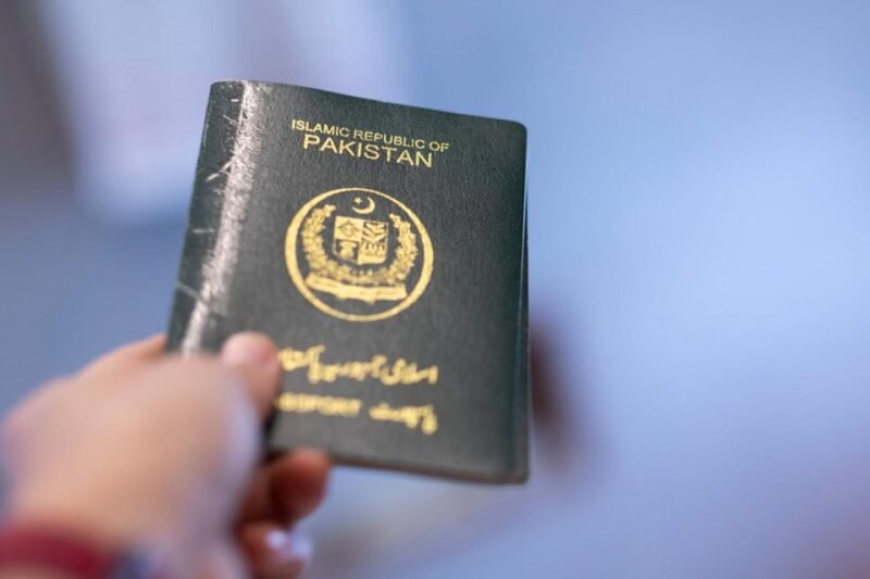 Karachi Passport Office Extends Operating Hours for Convenience