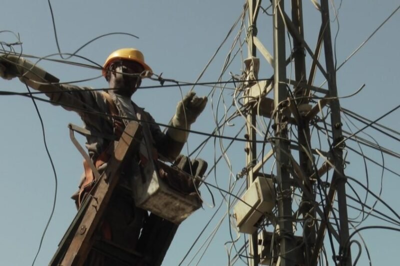 K-Electric to Cut Power Supply to Karachi Government Offices Over Unpaid Dues