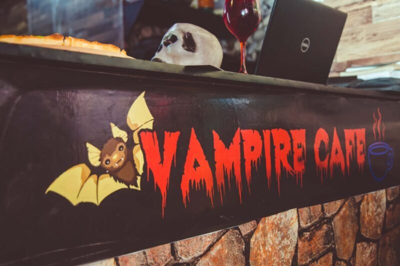 Vampire Cafe, Menu, Location, Contact Number & Deals